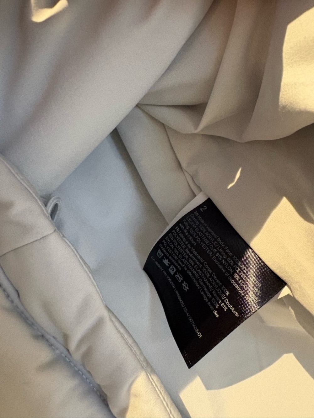 Lululemon Dynamic Movement Half-Zip in Vapor - Size 2 Quilted Puff Pullover - Picture 8 of 9